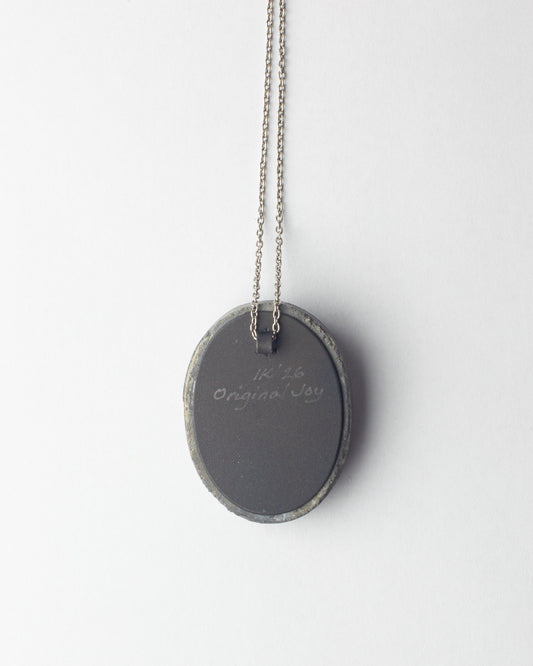 'Solid love pendant'