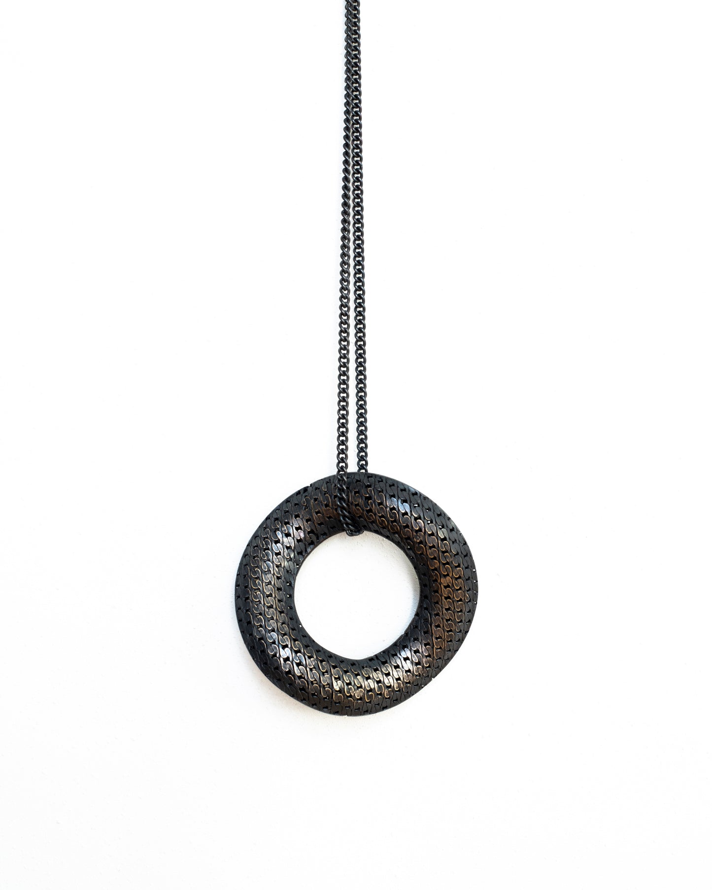 'FIG10-48-406' pendant