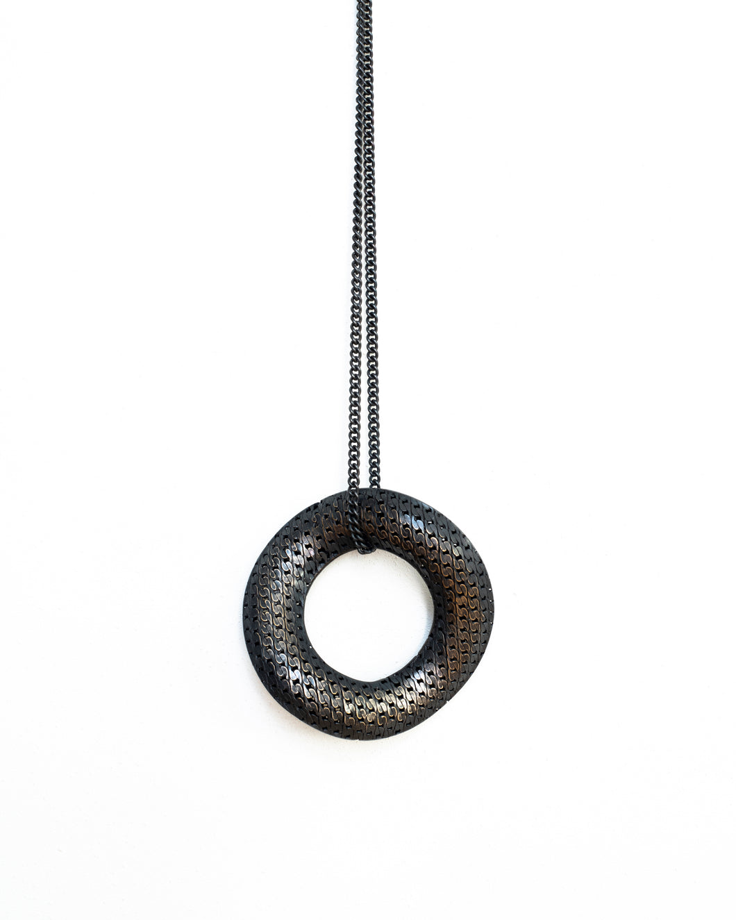 'FIG10-48-406' pendant