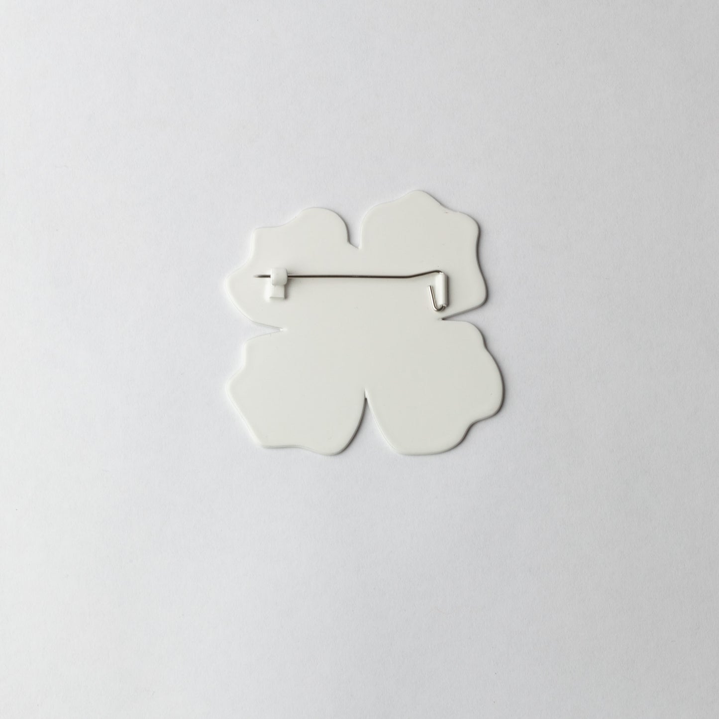 Flower Patch brooch - Clematis (white)