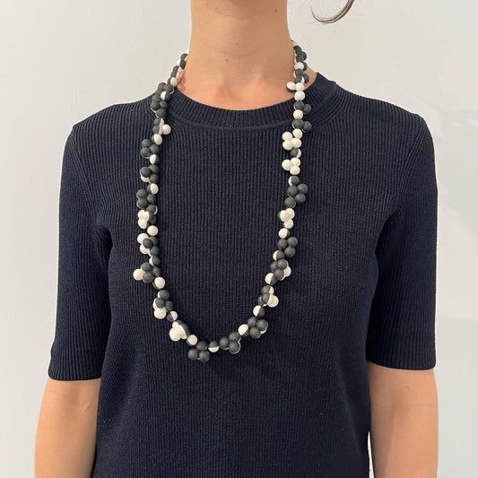 'Cluster 1-5 No.2' necklace