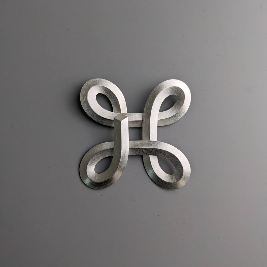 Brooch 9