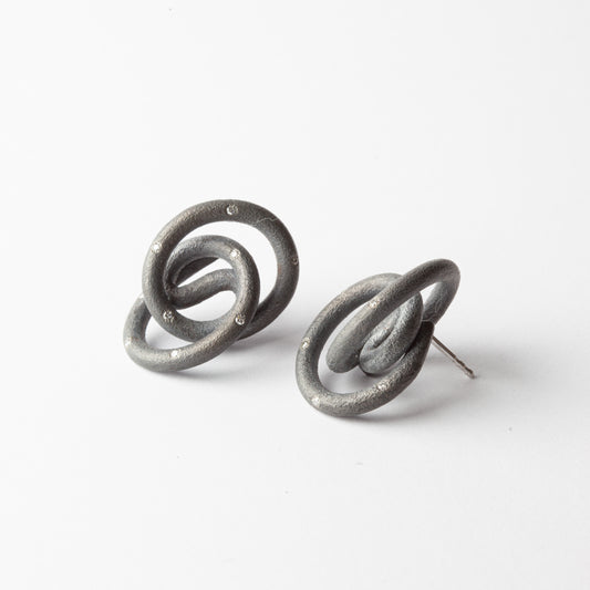 'Pur & dur' earrings