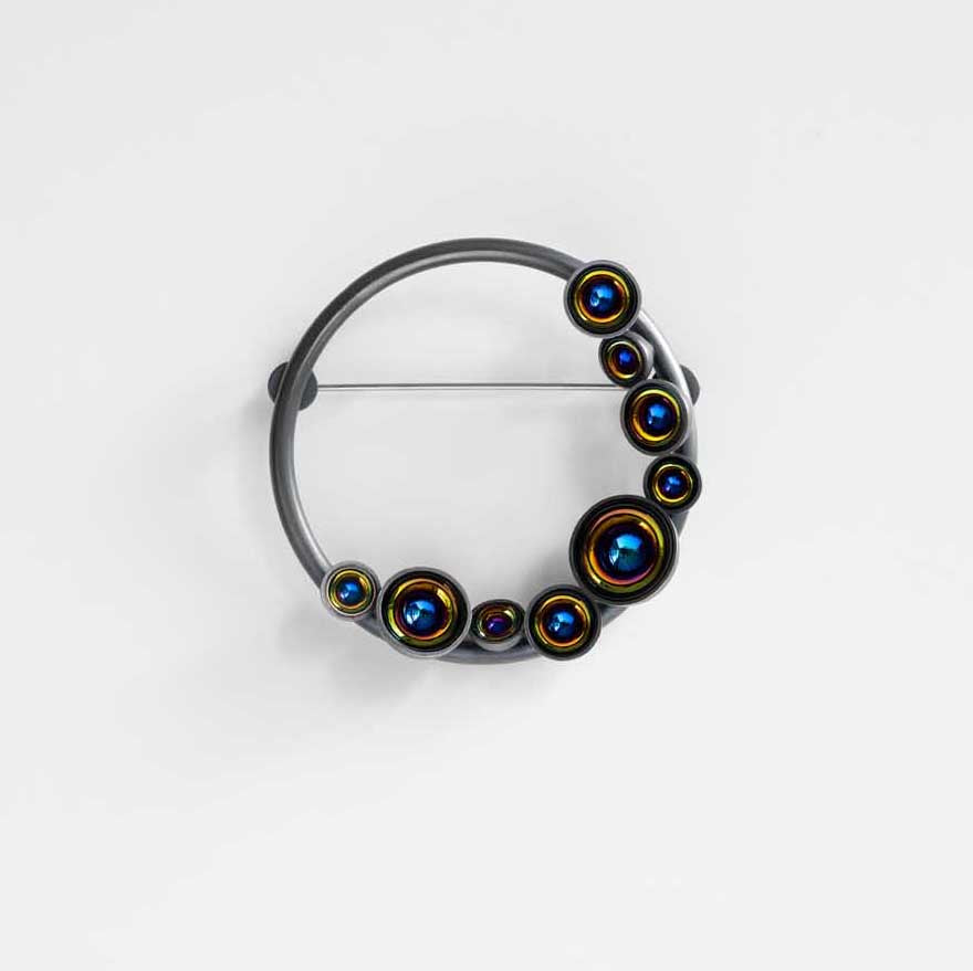 'Oculus brooch #15'