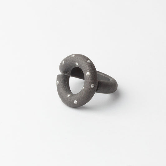 'Pur & Dur' ring