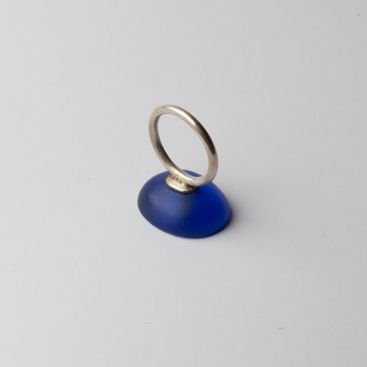 Blue spinel ring
