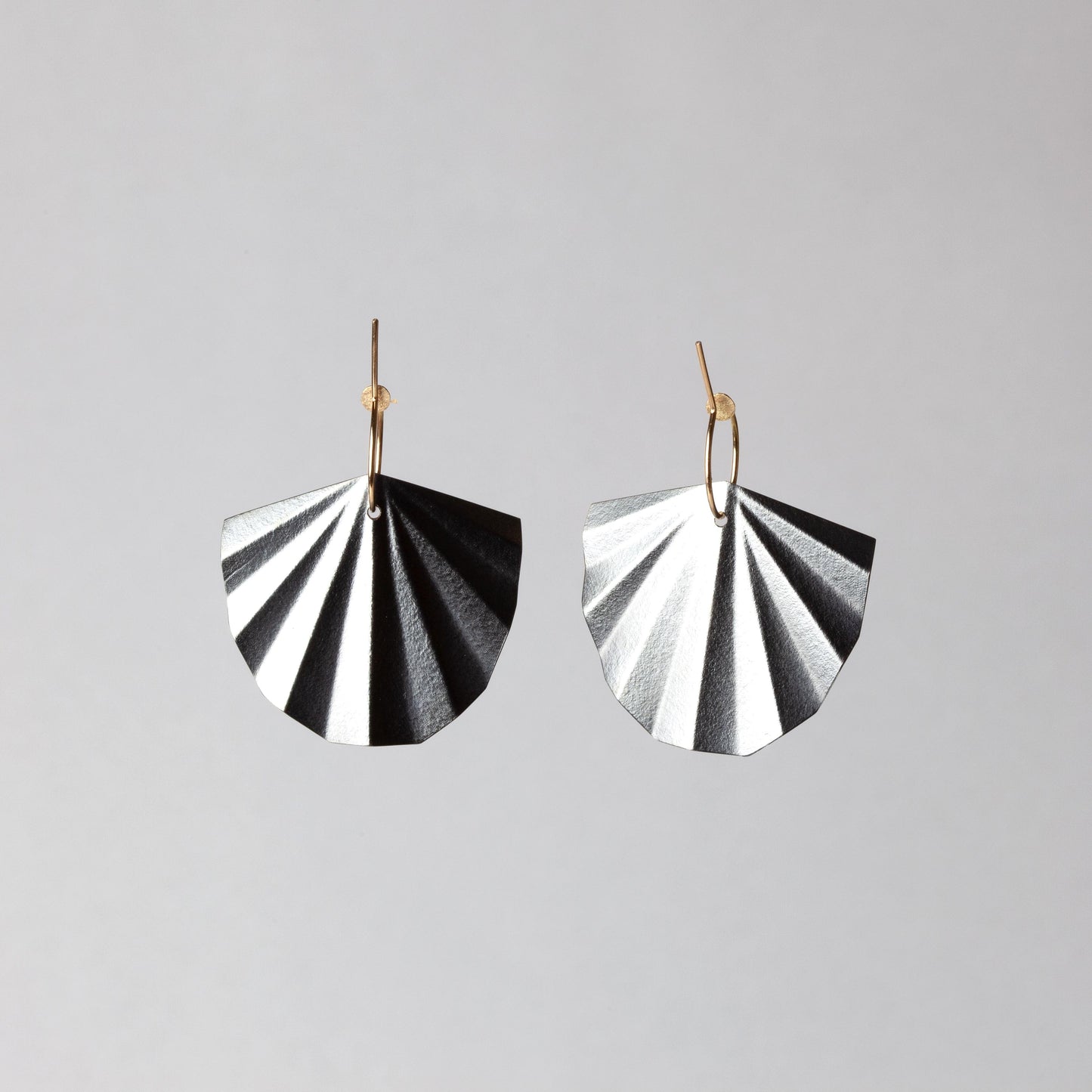 Shell earrings 3