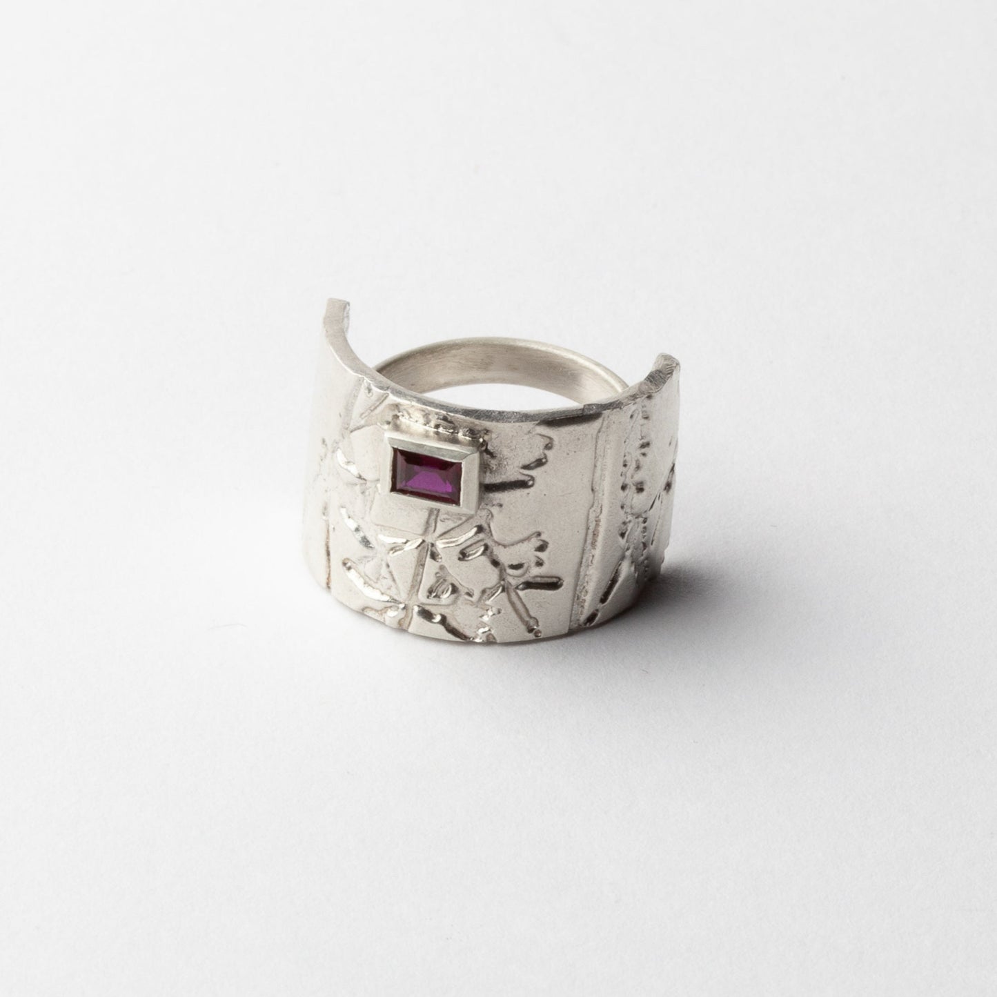 Cast rings with ruby (silver)