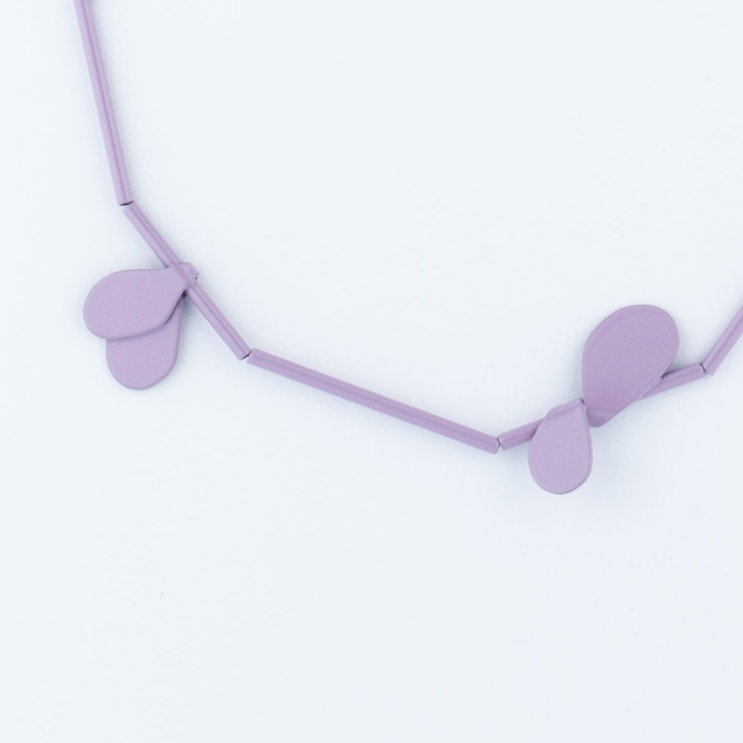'Leaf' necklace - lilac