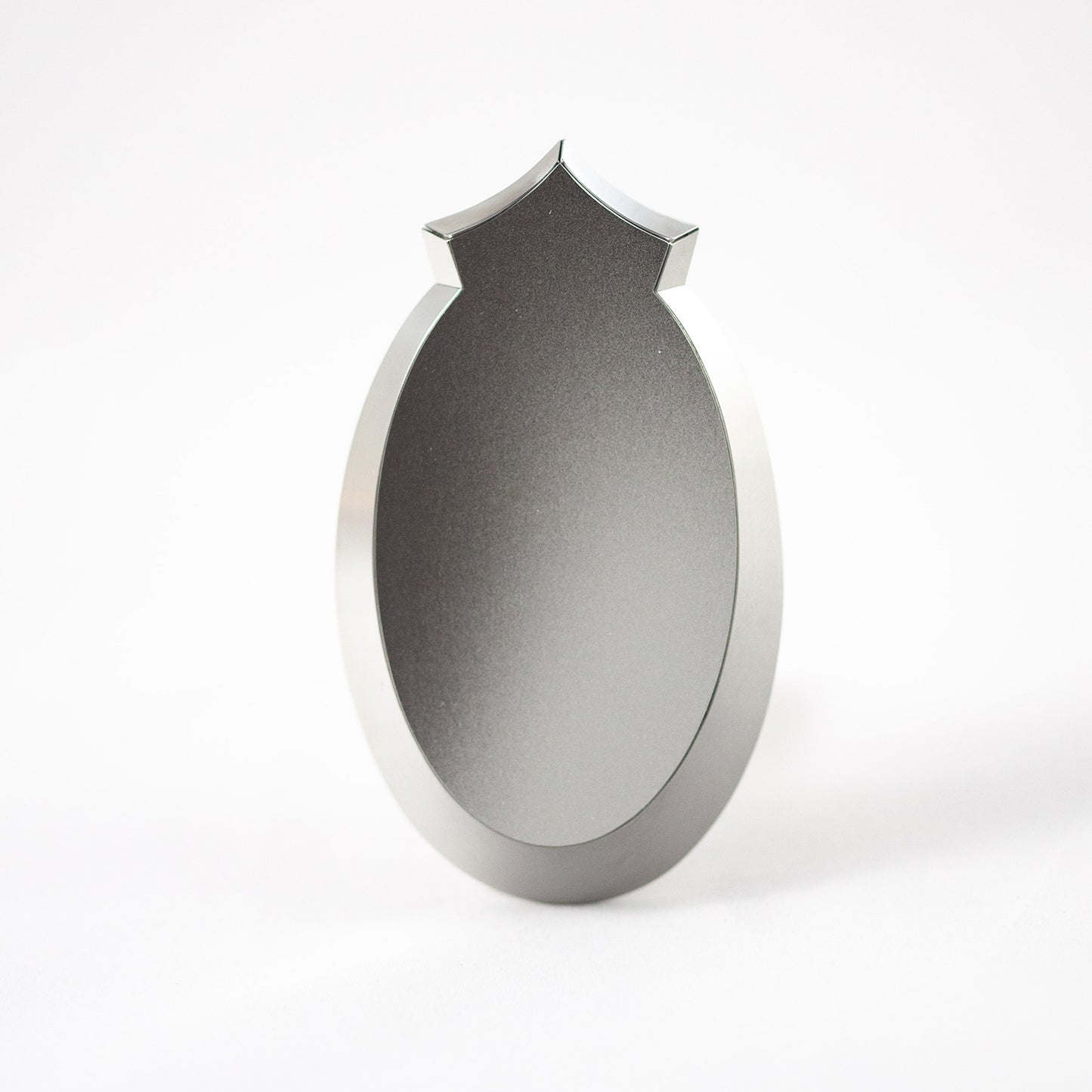 'Insignia Oval' brooch