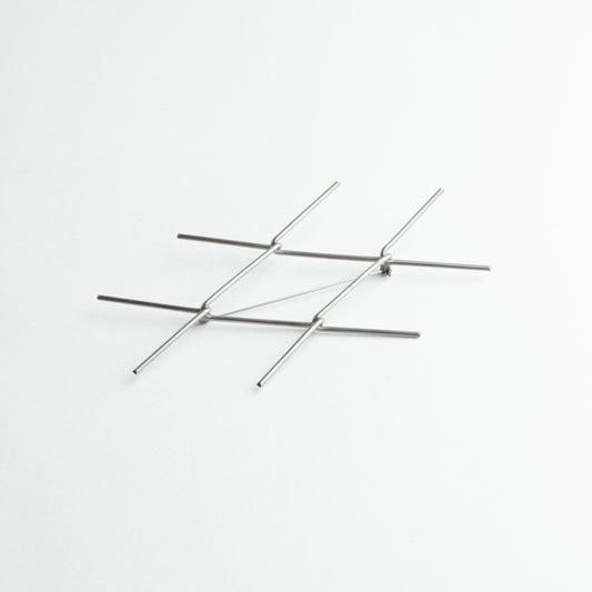 'Gate' brooch