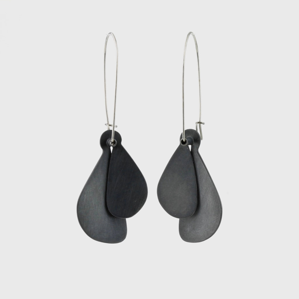 'Leaf' earrings (L) in silver