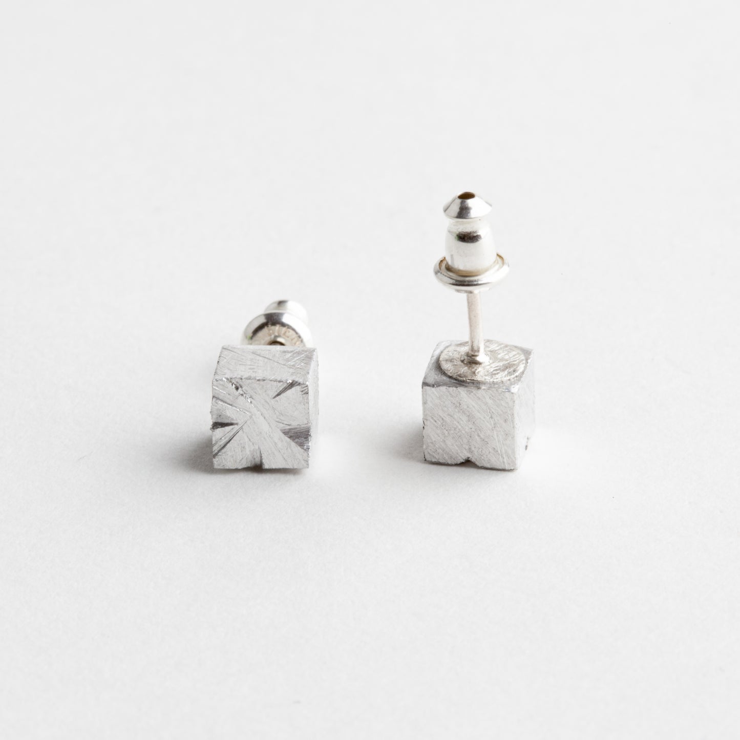 'Spark' small cube stud earrings