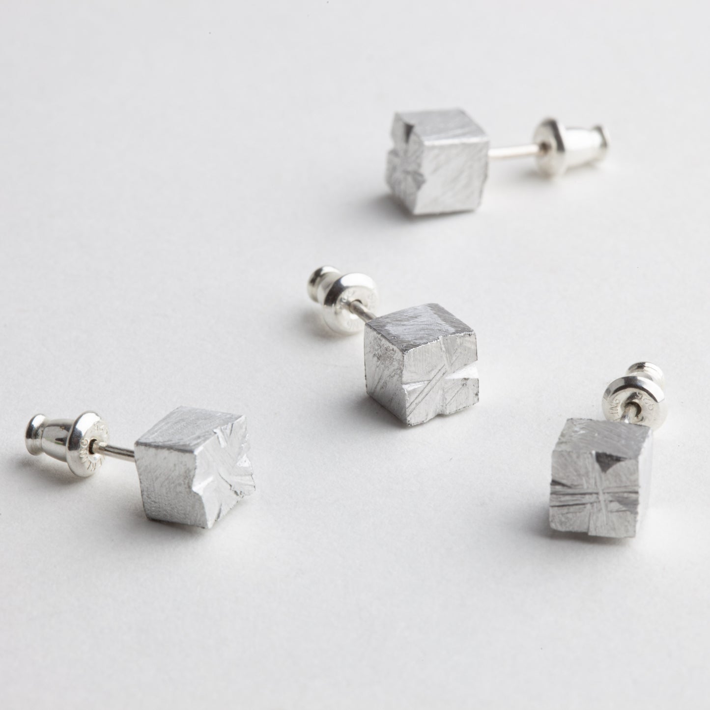 'Spark' small cube stud earrings