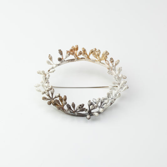 'Gum buds' brooch