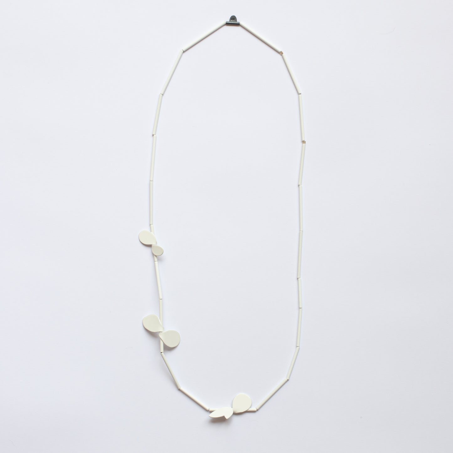 'Leaf' necklace - white