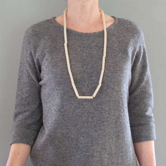 'Straws' necklace - beige