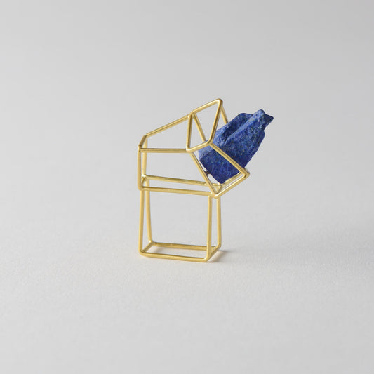 Gold ring with lapis