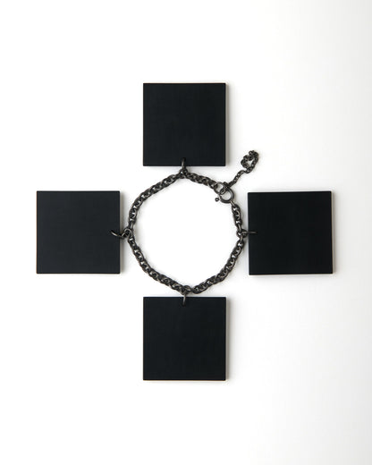 'Infinite onyx plane' bracelet