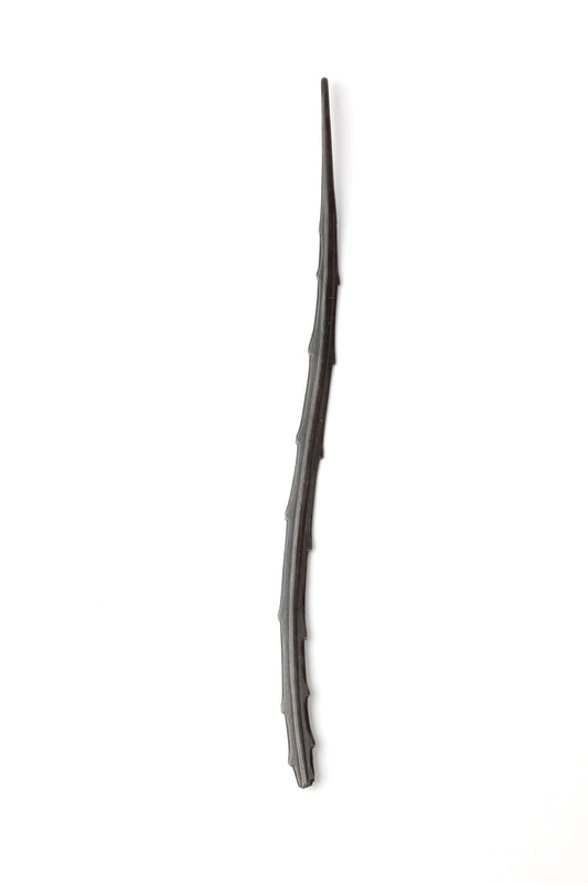 'Needle pendant #9 (Lancewood, juvenile)'