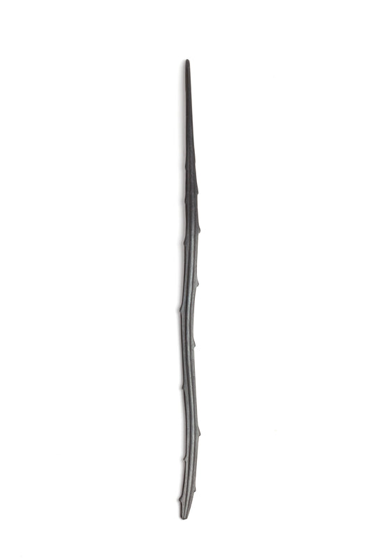 'Needle pendant #12 (Lancewood, juvenile)'