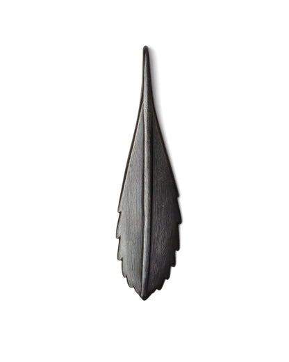 'Needle pendant #14 (Lancewood, adult)'