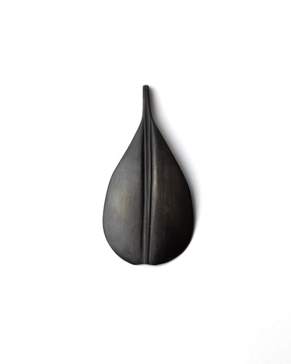 'Needle pendant #15 (Shining Karamu)'