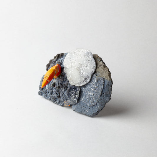 'August brooch (Rapujuhlat kuutamolla)'