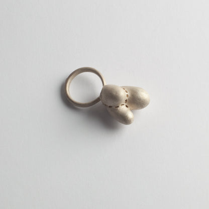 'Neophysalia' ring