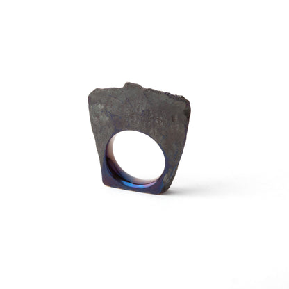 Wedge ring with gold