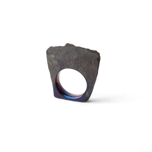 Wedge ring with gold