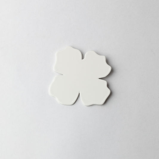 Flower Patch brooch - Clematis (white)