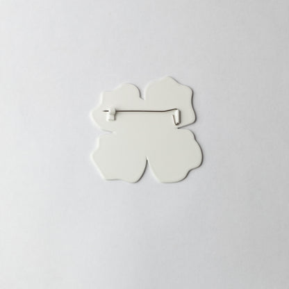 Flower Patch brooch - Clematis (white)