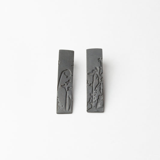 Black strip earrings (studs)