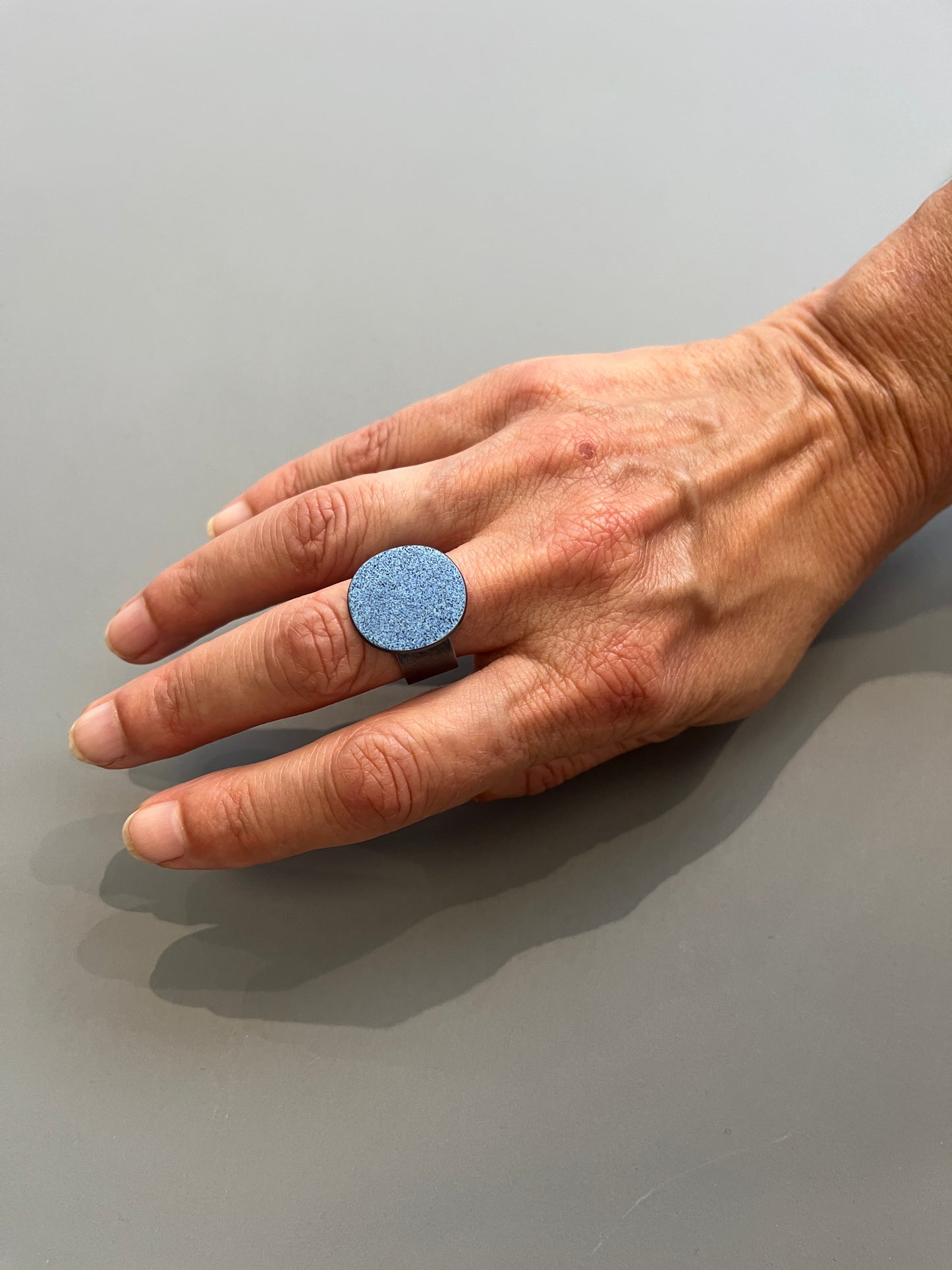 Enamel ring (royal blue, small)