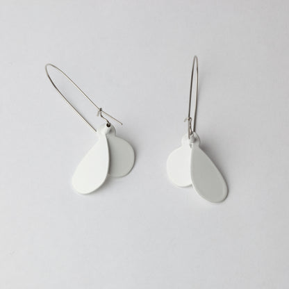 'Leaf' earrings - white
