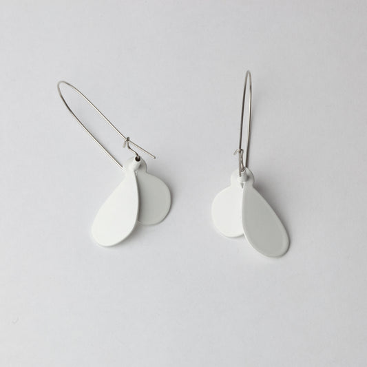 'Leaf' earrings - white