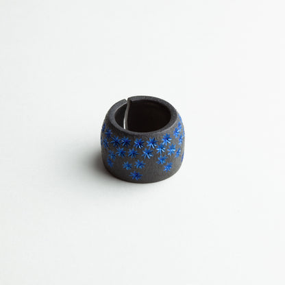 'Fleurs Bleues' ring