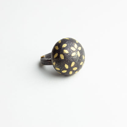 'Bouton d'or' ring