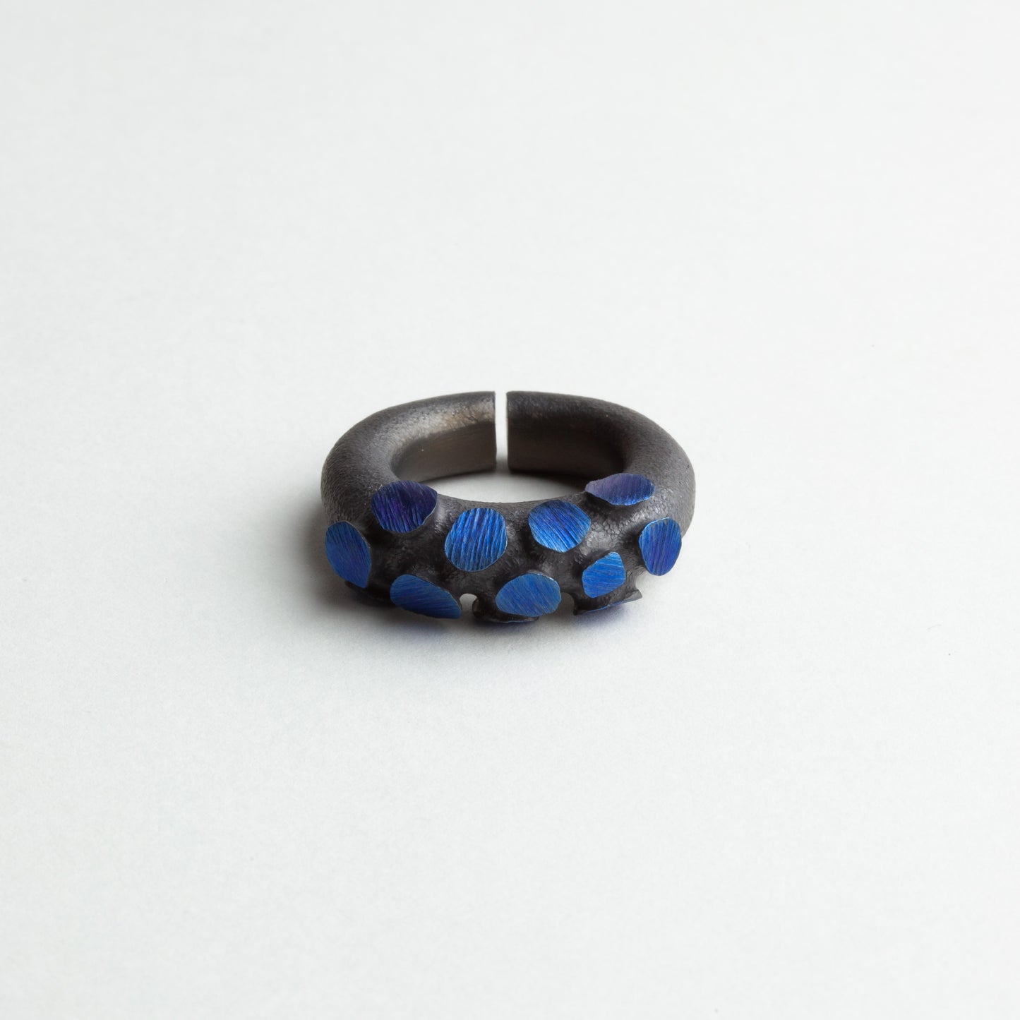 'Jardin Inespéré' ring