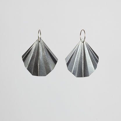 Shell earrings