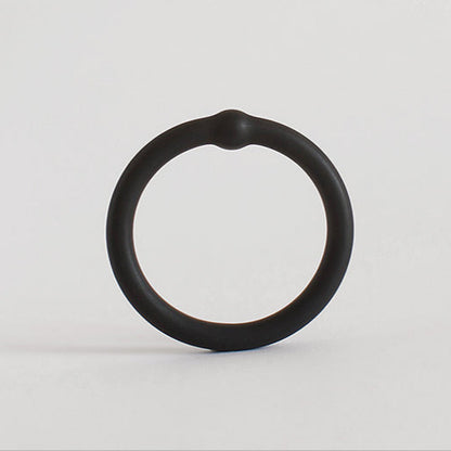 'Gold macht blind (Gold makes you blind)' bangle