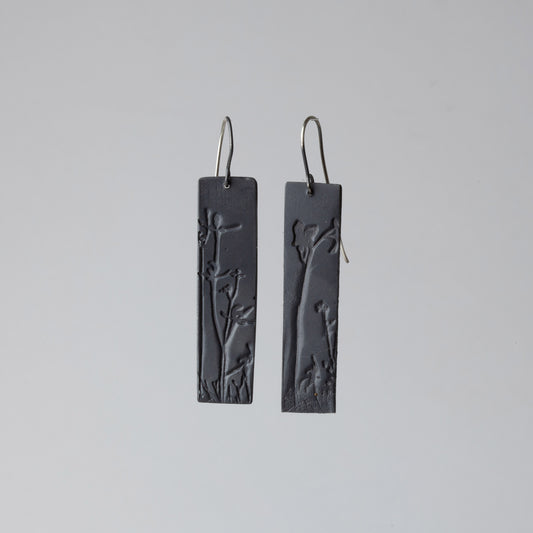 Black strip earrings (hooks)