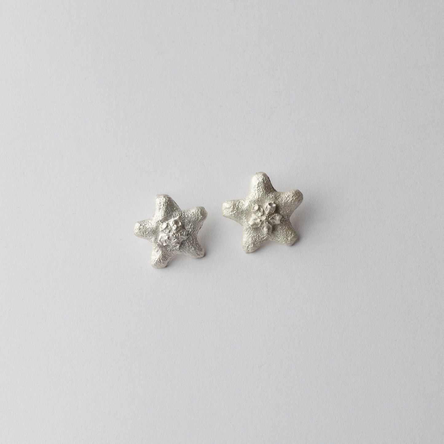 Star shaped studs