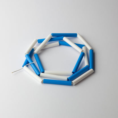 'Straws' necklace - blue/white