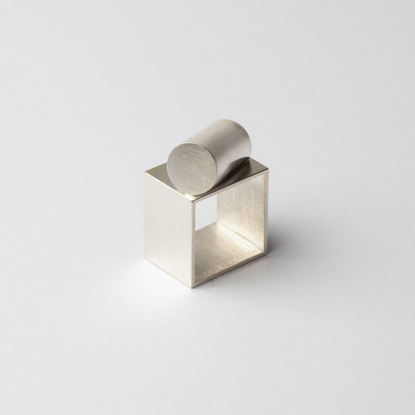 Cylinder ring