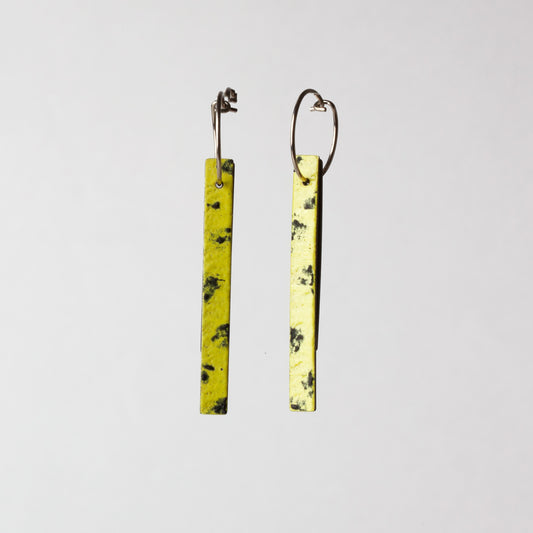 Strip earrings (yellow)