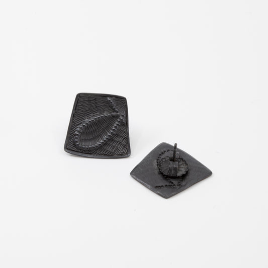 'Fragment' studs - black