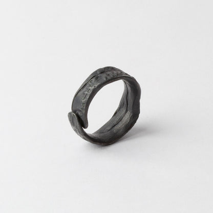 Cast wrap rings