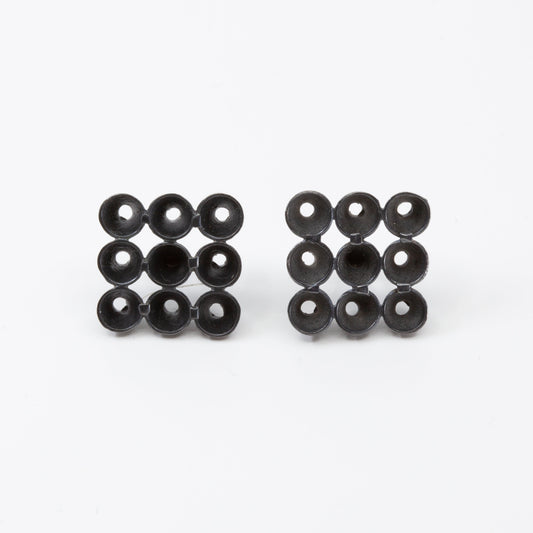 'Cone' stud earrings - black